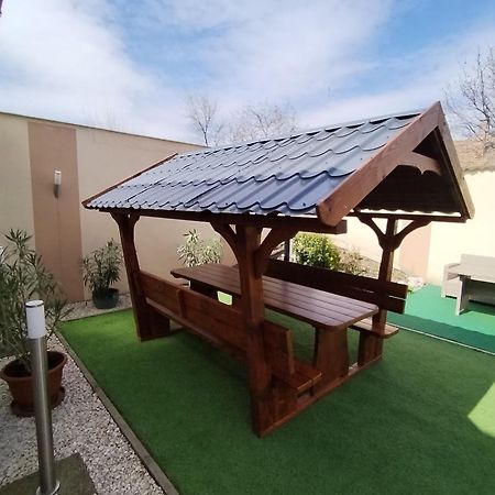 Elza Apartman Makó Exterior foto